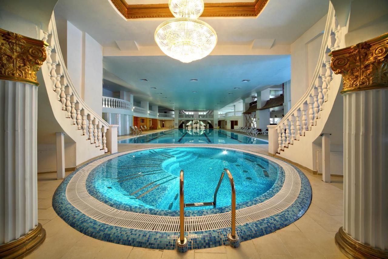 Royal Hotel And Spa Geneva Трускавец Экстерьер фото