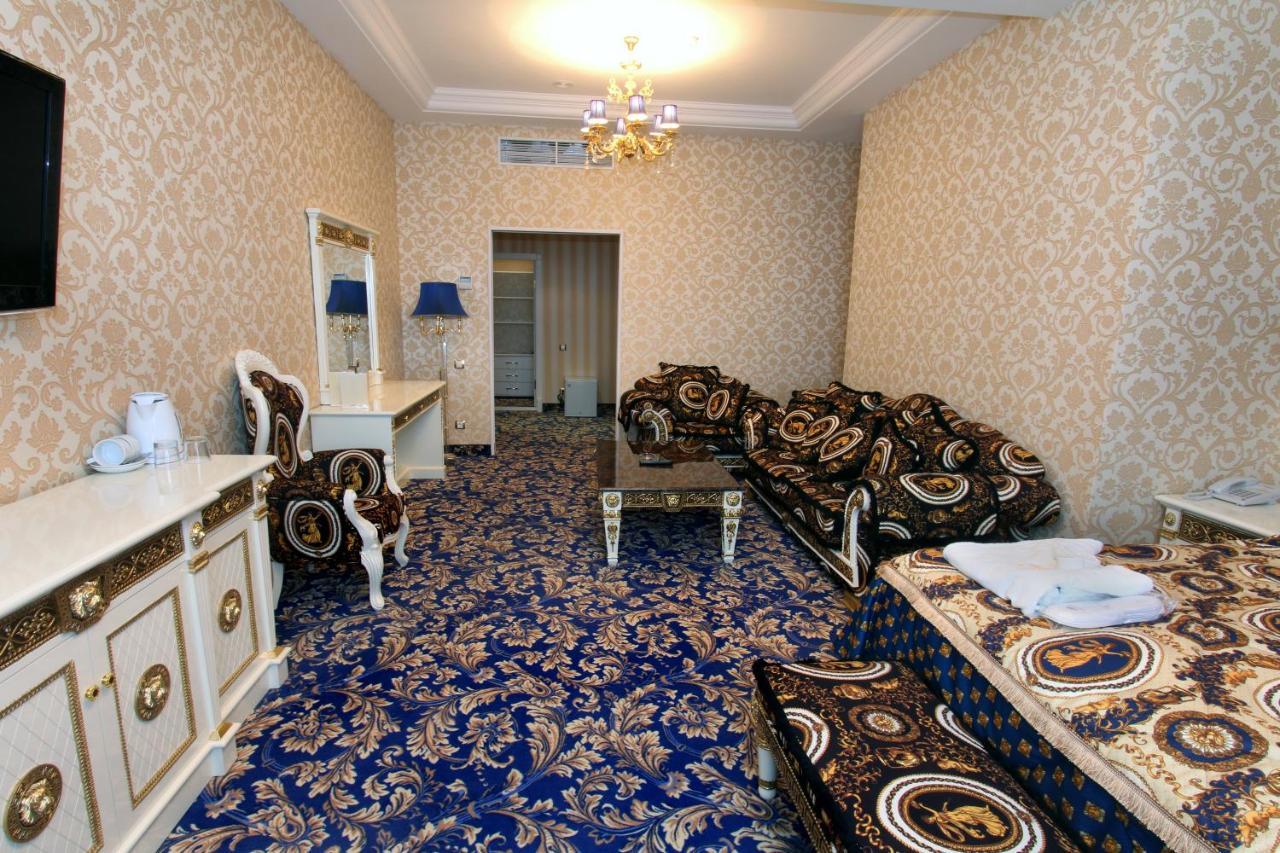 Royal Hotel And Spa Geneva Трускавец Экстерьер фото