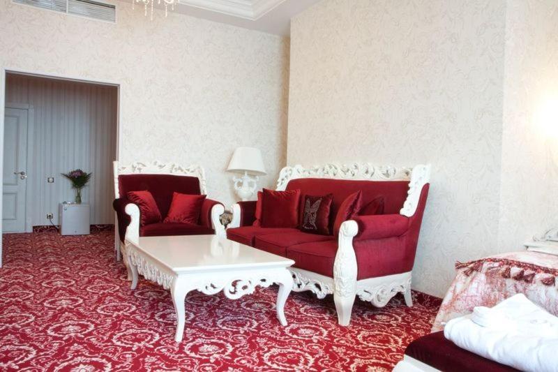 Royal Hotel And Spa Geneva Трускавец Номер фото