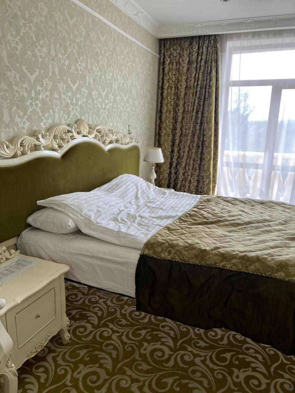 Royal Hotel And Spa Geneva Трускавец Номер фото